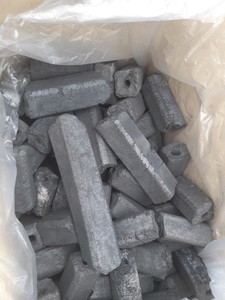Briquettes de charbon de bois fabriquées à la machine selon la norme de l'UE et du Japon, très chaudes, sans fumée, à faible teneur en cendres à partir de bois dur-pour l'exportation - Product Image 6