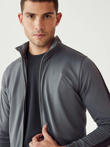 Ensemble de survêtement de sport actif pour hommes, veste et pantalon respirants à séchage rapide pour la salle de sport, l'entraînement, la course à pied et le port quotidien - Product Image 3