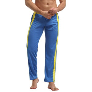 Pantalones de chándal acampanados de pierna ancha holgados de gran tamaño personalizados al por mayor con patrón sólido para hombres y mujeres - Product Image 4