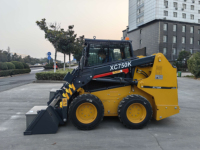 Minipala Gommata XC750K Durevole 4WD per Agricoltura e Costruzioni, Caricatore Tutto Terreno con Cabina Opzionale Climatizzata