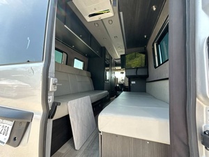 Vendedor Verificado de Autocaravana Usada 2-0-2-1 Roadtrek Zionslumber Lista para Viajar - Product Image 5