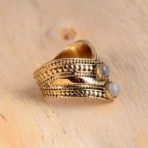 Bijoux en pierre de lune de haute qualité Bagues en pierres précieuses naturelles faites à la main Bijoux pour femmes à bas prix - Product Image 6