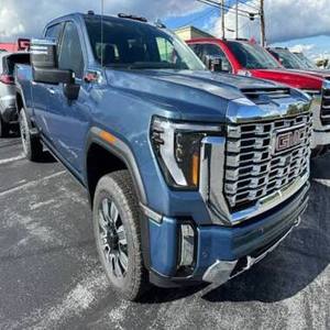 Bonnes occasions : Sierra 3500 HD Denali DOUBLE CABINE PICK-UP d'occasion à vendre - Product Image 1