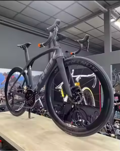 RECIÉN LLEGADO: Ofertas para la mejor MADONE SLR 9 Gen 7 de la historia para 2025 - Product Image 1