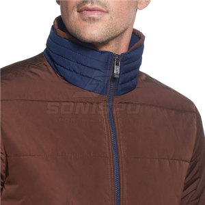 Veste matelassée en nylon de haute qualité pour hommes pour l'hiver à capuche avec fermeture éclair col montant duvet bulle à col montant vente en ligne - Product Image 4