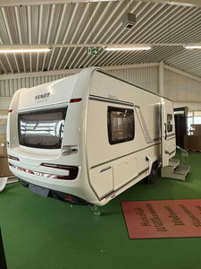Caravana con 4 plazas de dormir, asientos redondos en grupo, 2000 kg, cocina totalmente equipada, aire acondicionado, toldo, sistema solar, remolque de viaje. - Product Image 2