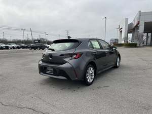 Véhicule neuf à vendre : Hatchback SE FWD automatique Euro VI, conduite à gauche, intérieur foncé, caméra de recul, modèle 2026 - Product Image 4