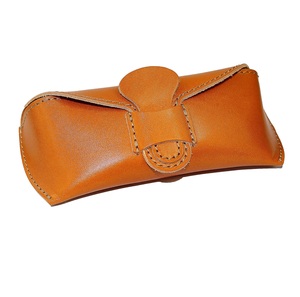 Vente en gros d'étuis pour lunettes de soleil en cuir véritable souple fait à la main porte-lunettes personnalisé boucle de ceinture étuis à lunettes de qualité supérieure sacs - Product Image 1