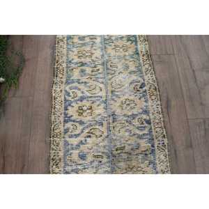 Alfombra Turca de 1.8x4.4 pies, Alfombra Vintage Azul con Diseño Floral de Lana - Product Image 2