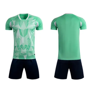 Uniforme de football pour homme, taille adulte, coupe ajustée, confortable et respirant / Uniforme de football pour homme de haute qualité 100% - Product Image 3