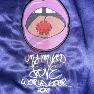 Chaqueta Bomber de satén informal con parches multiestampado Chaqueta Bomber de satén personalizable con parches cosidos para venta al por mayor - Product Image 4