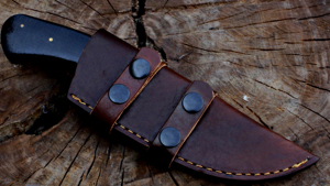 Cuchillo de caza de acero inoxidable de alto carbono personalizado de calidad superior hermoso mango de cuerno nuevo mejor diseño para supervivencia al aire libre - Product Image 6