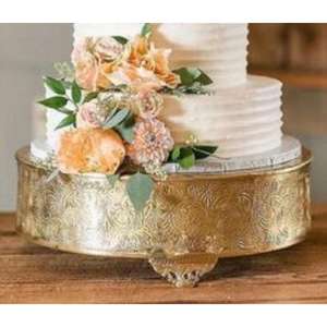 Impresionante soporte de pastel de metal dorado con exquisita artesanía y acabado duradero para arreglos de fiesta elegantes - Product Image 1