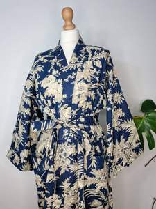 ชุดกิโมโนลายดอกไม้ผ้าฝ้ายแท้สีน้ำเงินเข้มสำหรับคุณแม่ฤดูใบไม้ร่วงฤดูหนาวซักได้สวมใส่สบาย - Product Image 3