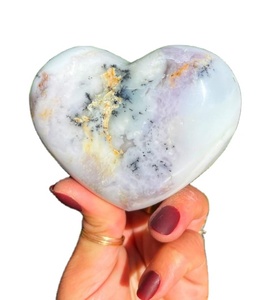 Venta al por mayor dendrítico ópalo hinchado corazón cristal Natural tallado grabado amor curación energía regalo pulido piedra preciosa Reiki meditación - Product Image 1