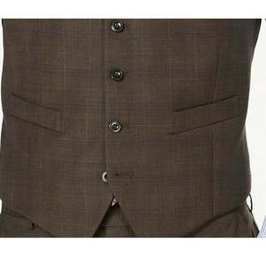 Gilet da Uomo Michael Kors Classic-Fit in Tessuto Elasticizzato Airsoft, Marrone, Taglia L, con Decorazione a Bottoni - Product Image 3