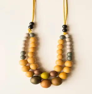 Collana in legno giallo senape collana in resina color pesca dipinta a mano con perline robuste dipinte a mano