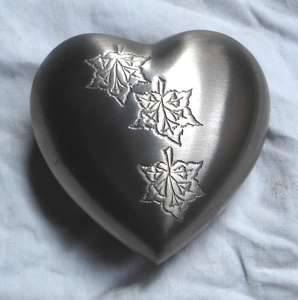 New Arrival Metal Brass <b>Keepsake</b> Urn Antique Black Engraved Cremation Funeral Urns Human <b>Ashes</b> Pewter Silver Engraving Mini Urn - Product Image 2