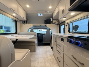 Autocaravana Original con Motor a la Venta, Autocaravana de Lujo Autopropulsada 4x4, Remolque de Viaje para Acampar - Product Image 4