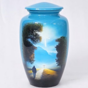 Urne funéraire commémorative en croix violette et dorée avec un motif floral orné pour la mémoire fondée sur la foi - Product Image 3