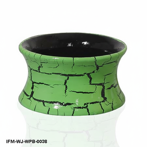 Brazalete de Madera con Esmalte Verde Craquelado Estilo Bohemio, Brazalete Ancho Pintado Artesanalmente, Joyería Única con Estilo Terroso - Product Image 1