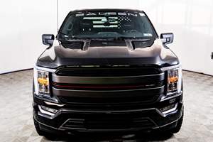 F-150 XLT Saleen Sportruck XR Yellow Label 4x4 2022, V8 suralimenté de 740 ch, kit de rehausse de 2,5 pouces, pneus de 35 pouces - Product Image 2