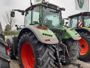 รถแทรกเตอร์ Fendt 1042 Vario ปี 2025 รุ่นที่ดีที่สุด พร้อมห้องโดยสาร ขับเคลื่อน 4 ล้อ เครื่องยนต์มิตซูบิชิ 25-260 แรงม้า รถแทรกเตอร์สำหรับงานเกษตร ขายพร้อมเกียร์ Claas - Product Image 5