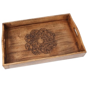 Bandeja Tallada en Madera Maciza con Acabado Antiguo |   Bandeja de Madera Artesanal Premium para Servir en la Cocina, para Desayuno y Té - Product Image 1