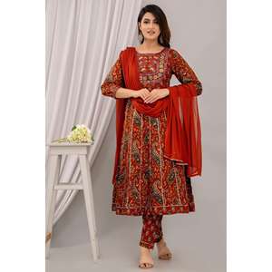Conjunto de Kurta Anarkali Bordado Floral Color Granate para Mujer con Pantalones y Dupatta - Product Image 4