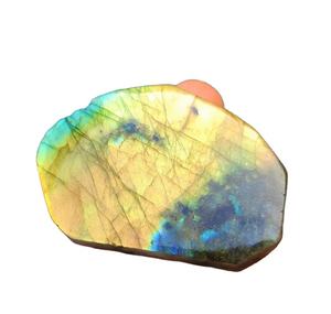 Espécimen de labradorita Natural pulido para jardín, Gema suelta de calidad Super fina para decorar jardín indio crudo al por mayor - Product Image 1