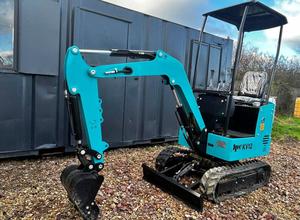 LIVRAISON GRATUITE Mini-excavatrice JPC KV12 12HP avec cabine ouverte, lame de bulldozer avant, bras oscillant, homologuée EPA CE, pouce hydraulique auxiliaire - Product Image 2