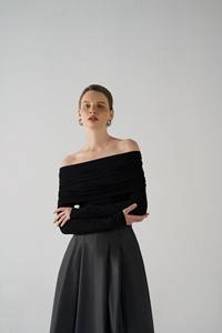 Camisa Jalia de Estilo Minimalista y Elegante para Mujer, de Moda, con Hombros Descubiertos, Tejido de Alta Calidad con Servicio ODM y Característica Transpirable - Product Image 2