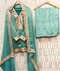 ชุดคุर्ติปักลายสำหรับผู้หญิง พร้อมกางเกงและผ้าคลุมไหล่ สีเขียวทะเล ผ้าไหมผสม ชุดพื้นเมืองสำหรับผู้หญิง ชุดสำหรับงานเทศกาล - Product Image 5