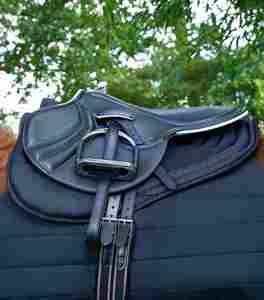 Tech Grip Pro <b>Correction</b> Horse Riding Saddle Pad 2026 Custom Logo Design Wholesale OEM Service Durable Comfortable Saddle Pad - Product Image 2