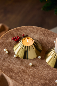 Portavelas étnico de latón Tealight Diya con diseño floral con acabado antiguo para uso en el hogar y regalo de Pooja - Product Image 3