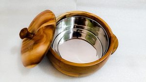 Élégant récipient en bois pour roti, structure durable, conçu pour une utilisation quotidienne dans la cuisine indienne, fabriqué à la main. - Product Image 3