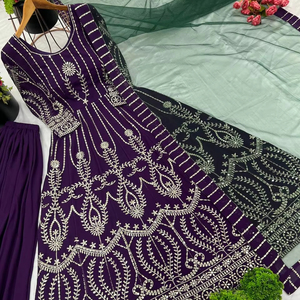 Hermosa ropa de fiesta superior-inferior y Dupatta con trabajo de secuencia de bordado pesado - Product Image 1