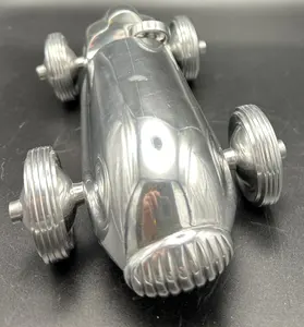 Modèle réduit de voiture de course vintage en fonte d'aluminium Décoration de bureau à collectionner Art Sculpture Presse-papiers Cadeau Décoration intérieure - Product Image 4