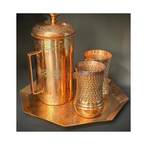 เหยือกน้ำทองแดงตีลายอย่างประณีต สร้างเพื่อการให้ความชุ่มชื้นที่เย็นสบายและดีต่อสุขภาพ เหมาะสำหรับการใช้งานในครัวเรือนในชีวิตประจำวัน - Product Image 3