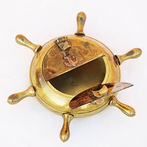 Cendrier indien en laiton doré d'excellente qualité pour les cendres de cigares et de cigarettes aux prix de gros au prix d'usine de gros à bas prix - Product Image 3