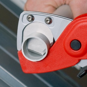 เครื่องตัดท่อพลาสติก KNIPEX สำหรับท่อขนาด 25 มม. ความยาว 185 มม. - Product Image 5
