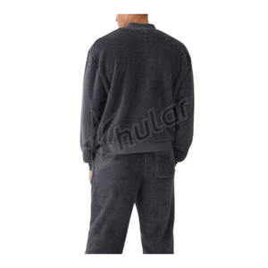 เสื้อแจ็กเก็ตบอมเบอร์คอปกตั้งฤดูหนาวของผู้ชายเสื้อขนสัตว์สีดำแนวสตรีทเสื้อกันลมเสื้อแจ็คเก็ตนักบินผ้าใยสังเคราะห์ออกแบบได้ตามต้องการ - Product Image 2