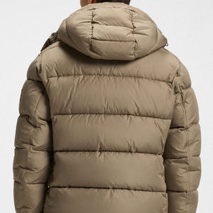 Veste matelassée pour homme avec couleur unie, matériau de haute qualité / Prix de gros avec capuche réglable, manches longues avec poche latérale zippée - Product Image 5