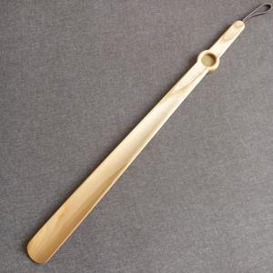 Rehausseur de chaussures en bois long de qualité supérieure avec texture de grain naturel pour un enfiler facile et une commodité quotidienne en provenance d'Inde - Product Image 1