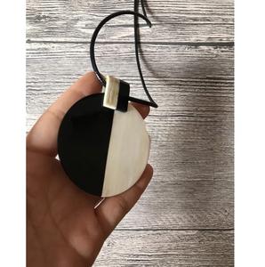 Collier pendentif en corne de buffle, bijoux tribaux naturels et durables pour femmes, haute qualité - Product Image 2