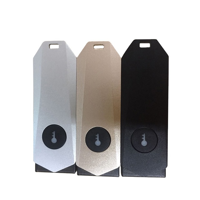 USB Security Credentials FIDO2 NFC Bluetooth Security Key