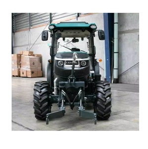 Tracteur Lovol F4100 100 CV haut de gamme avec cabine à plancher plat, siège confortable à suspension et seulement 10 heures de temps de travail. - Product Image 3