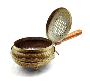 Quemador creativo de Bakhoor, quemador de incienso de diseño único de lujo, forma redonda con tapa, acabado de cobre, decoración Sambrani Dhoop Dhani - Product Image 3