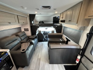 NEATLY WT  Usagé 2026 F-o-r-e-s-t R-i-v-e-r F-o-r-e-s-t-e-r 2-8-6-1-D-S-F Prêt à voyager - Product Image 4