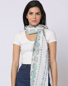 Professional Manufacturer Women's 100% Silk <b>Scarves</b> Stoles Quick Dry Spring Season Ethnic Style Floral Pattern Superior Quality - Product Image 3